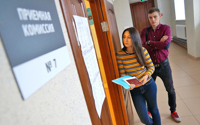 Занять место в очереди для подачи в ВУЗ теперь можно будет онлайн