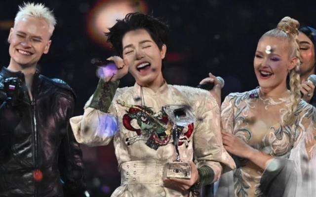 Дык Фук из Вьетнама завоевал первое место на музыкальном конкурсе «Интервидение»!