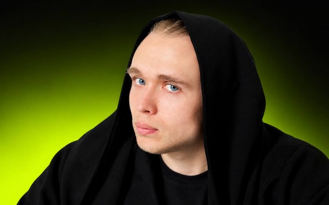 «Ну чаму» больше не грустит: Anton By и Cheichai разогнали белорусский вайб в треке «Chamu»